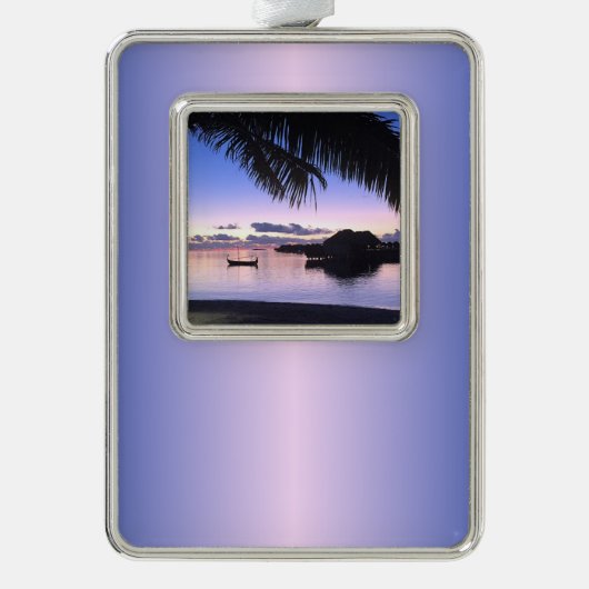 カスタムで甘いモルディブの日没のゴンドラの青いピンク シルバープレートフレームオーナメント (正面)