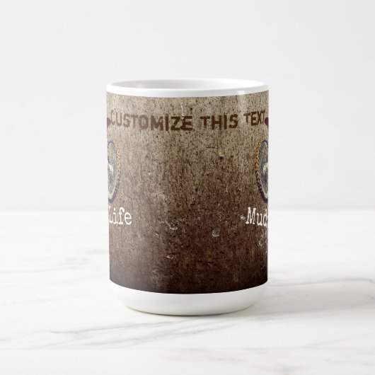 カスタムなテキストのオートバイの人のMuddingの男の子のスポーツ コーヒーマグカップ (中央)