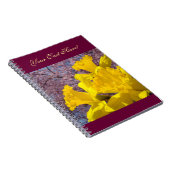 カスタムなノートはあなたの文字の黄色のラッパスイセンを加えます ノートブック (右側)