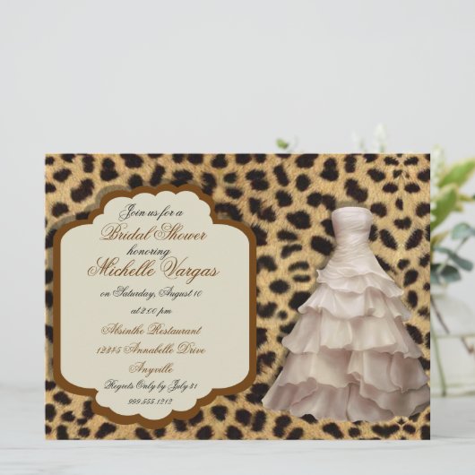 カスタムなヒョウのプリントのブライダルシャワー招待状 招待状 (スタンド正面)