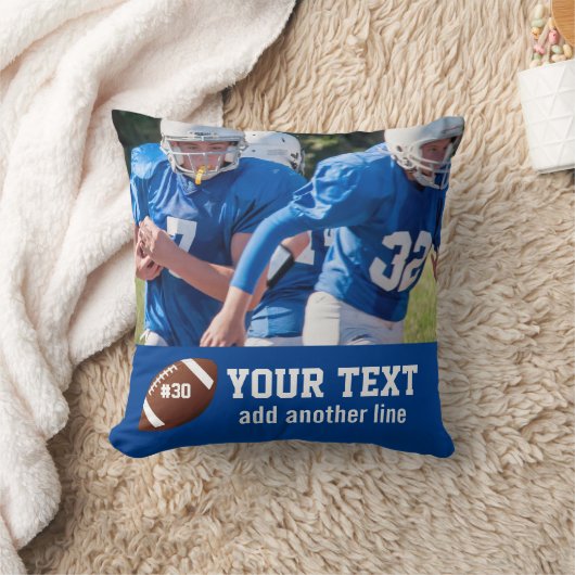 カスタムなフットボールの写真名前および数 クッション (ブランケット)