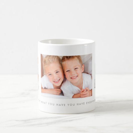 カスタムなメッセージが付いている白3の写真のコラージュ コーヒーマグカップ (中央)