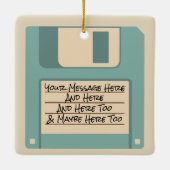 カスタムなメッセージコンピュータフロッピー・ディスクオーナメント セラミックオーナメント (裏面)