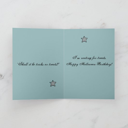 カスタムなヴィンテージの月及び黒猫のハロウィンの誕生日 カード (内部)