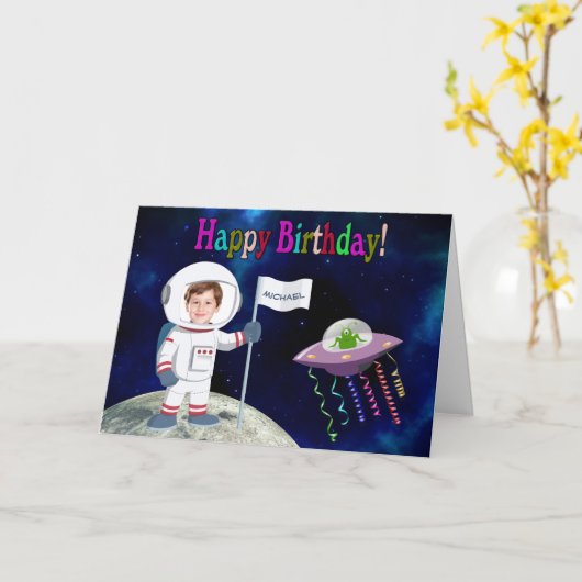 カスタムな写真の宇宙飛行士の誕生日 カード (黄色い花)