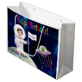カスタムな写真の宇宙飛行士の誕生日 ラージペーパーバッグ (正面アングル)