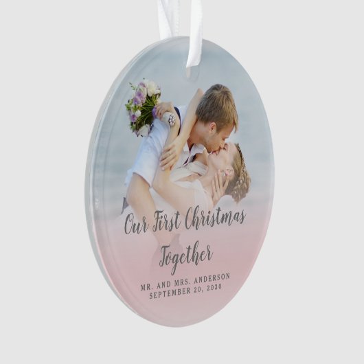 カスタムな写真私達の一緒の初めてのクリスマスの氏夫人 オーナメント (正面)