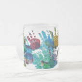 カスタムな文字が付いているベビーのhandprints フロストグラスマグカップ (正面左)