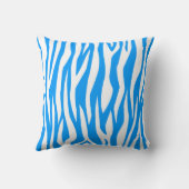 カスタムな文字が付いている淡いブルーのシマウマのプリント クッション (裏面)