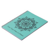 カスタムな文字の青緑のHennaの花の曼荼羅 ノートブック (左側)