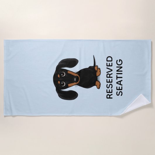 カスタムな文字を持つかわいい黒そしてタンのダックスフント ビーチタオル (正面)