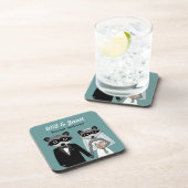 カスタムな文字を持つ新郎新婦を結婚しているアライグマ コースター (右側)