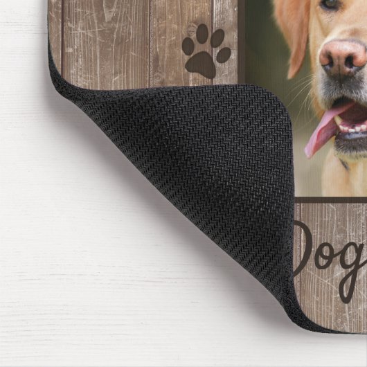 カスタムな犬の記念の素朴な木製の一見の記念品 マウスパッド (コーナー)