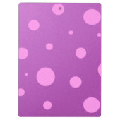 カスタムな紫色の水玉模様のイニシャルのクリップボード クリップボード (裏面)