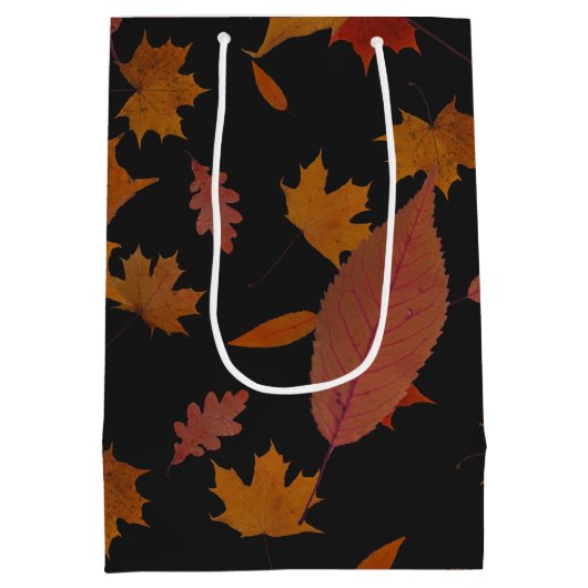 カスタムな色および文字が付いている紅葉 ミディアムペーパーバッグ (裏面)