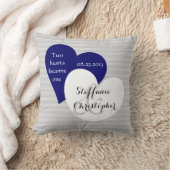 カスタムな記念品の結婚式、灰色の細い縦縞、ハート クッション (ブランケット)