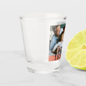 カスタムのファミリ名と写真 ショットグラス (左)