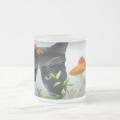 カスタムのフォトネコが水槽の中をのぞき込む フロストグラスマグカップ (中央)