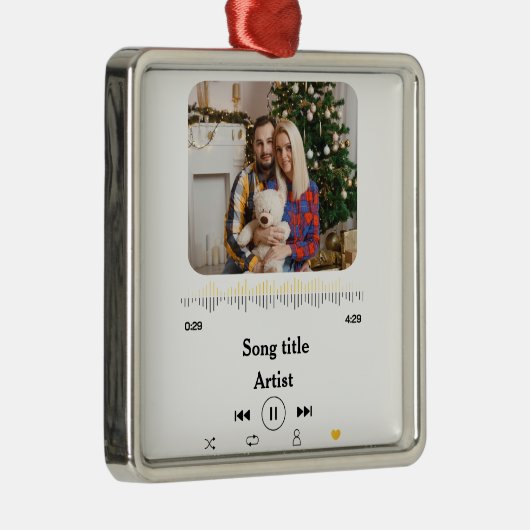 カスタムの歌の名前とカップルの写真の愛 メタルオーナメント (右)
