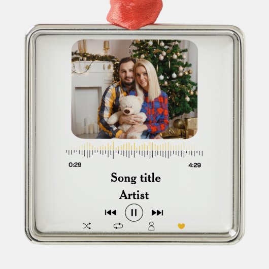 カスタムの歌の名前とカップルの写真の愛 メタルオーナメント (正面)