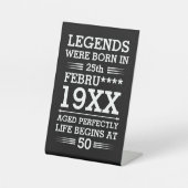 カスタムの生まれ伝説は年月 台座サイン (正面)