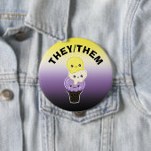 カスタムの発音 – LGBTQ+非バイナリプライドアイスクリーム 缶バッジ (インサイチュ)