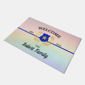 カスタムの薄い青い線の警察のバッジ歓迎の書式 ドアマット (アングル)