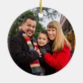 カスタムの2面家族写真の赤いトラッククリスマス セラミックオーナメント (裏面)