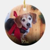 カスタムはペット写真のエレガントな金ゴールドの原稿のクリスマスを所有します セラミックオーナメント (裏面)
