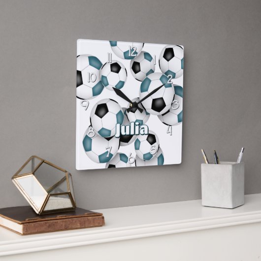 カスタムアスリート名ティール(緑がかった色)ブラックサッカー スクエア壁時計 (オフィス)
