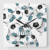 カスタムアスリート名ティール(緑がかった色)ブラックサッカー スクエア壁時計 (正面)