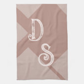 カスタムイニシャルモノグラム茶色の中性ジオメトリ キッチンタオル (縦)