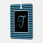 カスタムイニシャルレター青と黒ストライプの メタルオーナメント (正面左)