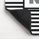 カスタムイニシャル白黒ストライプの マウスパッド (コーナー)