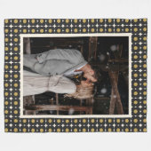 カスタムウェディングフォトアニバーサリーブラック金ゴールドモチーフ フリースブランケット (正面(横))