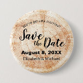 カスタムウッドカット素朴ディスク結婚式の日付を保存 缶バッジ (正面)
