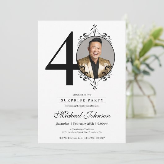 カスタムエレガント写真40歳の誕生日の驚きパーティー 招待状 (スタンド正面)