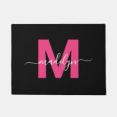 カスタムエレガントBlack Hot Pink Monogram Script Name ドアマット (正面)