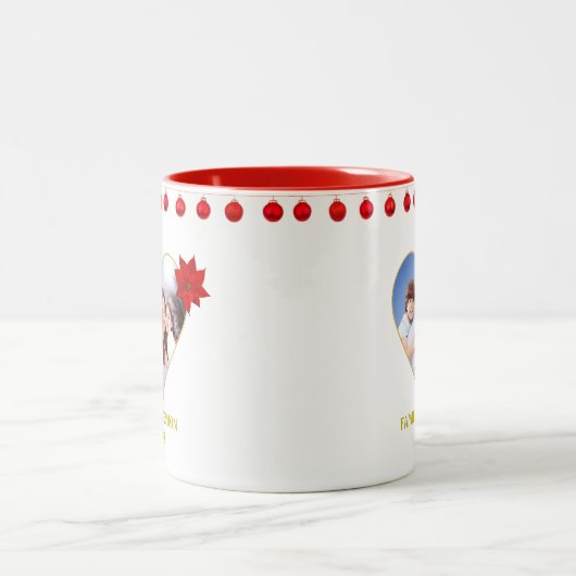 カスタムクリスマスファミリー懇親会写真とハート ツートーンマグカップ (中央)