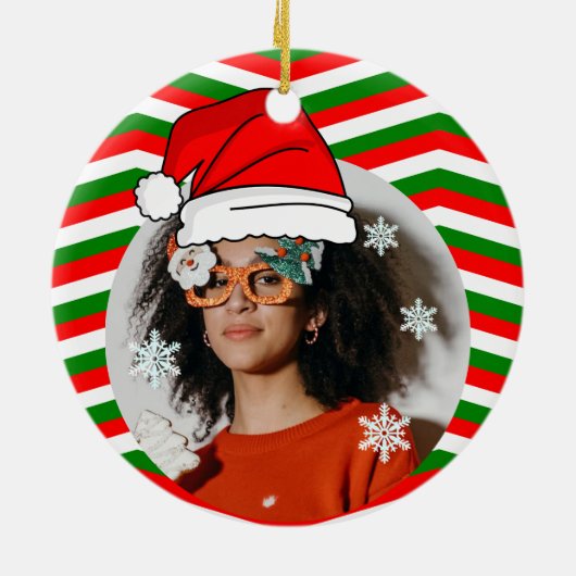 カスタムクリスマス。写真サンタの帽子 セラミックオーナメント (裏面)