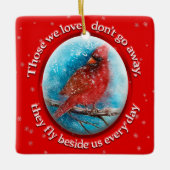 カスタムクリスマス(鳥)ショウジョウコウカンチョウスノーフレークスオンレッド セラミックオーナメント (正面)