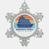 カスタムクルーズシップサンセットファミリーバケーション スノーフレークピューターオーナメント (正面)