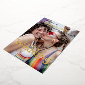 カスタムゲイの写真と水の色の虹の結婚 箔招待状 (回転した状態)