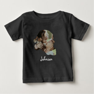 カスタムサンタハットの形の写真クリスマスファミリー ベビーTシャツ