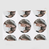 カスタムシンプル円形画像コラージュの追加の名前 ゴルフタオル (横)