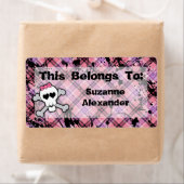 カスタムスカルピンクとブラックのクロスボーンズ付き本または ラベル (インサイチュ)