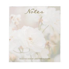 カスタムタイトルと名前が付いた白いバラの花の写真 ノートパッド