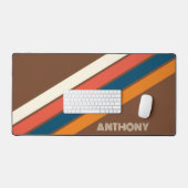 カスタムダークブルーのコーラルレッドストライプアートオンブラウン デスクマット (キーボード&マウス)