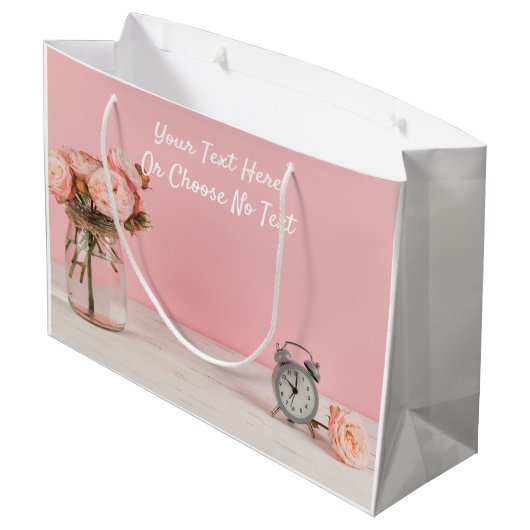 カスタムテキス素朴トシャビシックなロマンチックなピンクのフローラ ラージペーパーバッグ (裏面アングル)