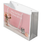 カスタムテキス素朴トシャビシックなロマンチックなピンクのフローラ ラージペーパーバッグ (正面アングル)